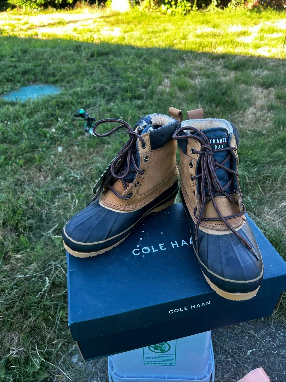 Trader Bay Men’s Tan and Navy Waterproof Lace-Up Duck Boots Size 8